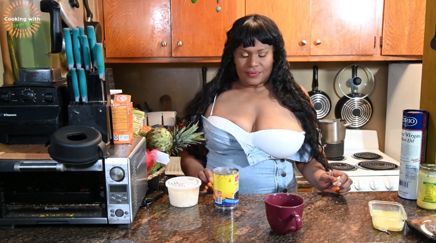 Cooking with cleavage